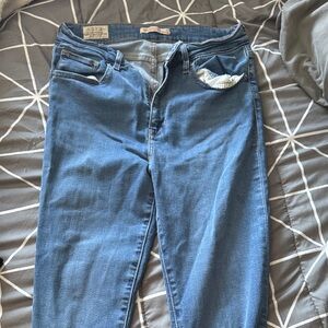 Levi's Women's Skinny Jeans in Blue